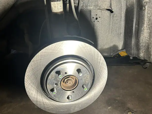 Brake rotor inspection for mobile brake repair service in Winnipeg